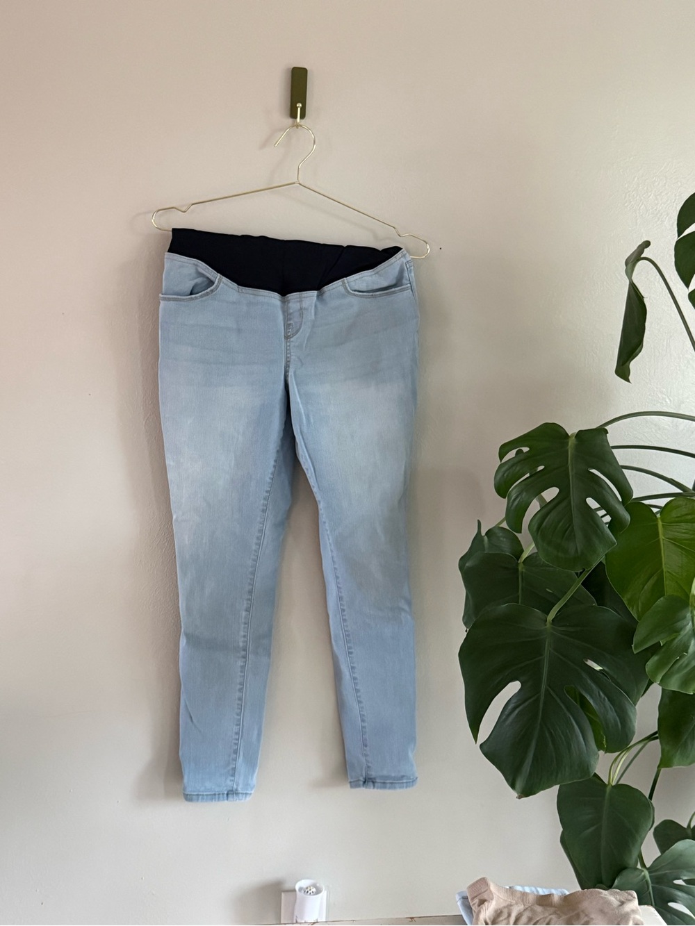 👶🏼Maternity Bundle 3/$20👶🏼 
Isabel Maternity Jeans
